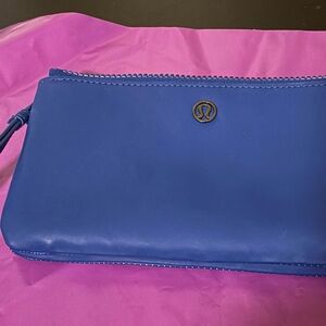 lululemon athletica cobalt blue zip clutch